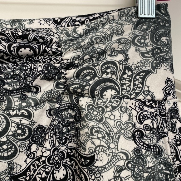 ☀️Tranquillity Activewear skirt Women’s L Colorado clothing Co. Granola girl - Picture 4 of 9